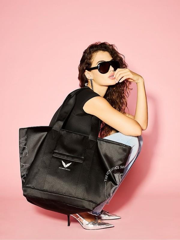 Black Victoria Secret Fashion Show '24 Weekender Tote Bags | MDNRA7861