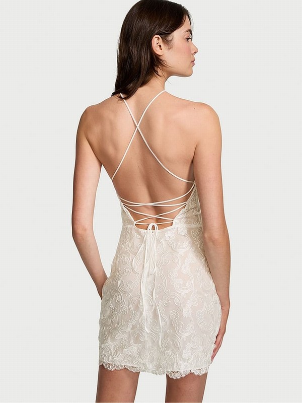 White Victoria Secret Flowering Vines Broderieing Slip Nightwear | QGWAE2806